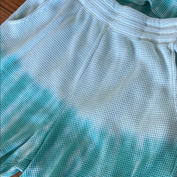 Electric & Rose Blue and White Tie-Dye Sweatshirt thermal Shorts Set - Picture 4 of 4